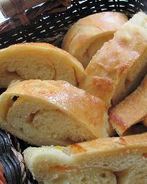 Рулет с вареньем из дрожжевого теста