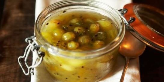 Варенье из крыжовника изумрудное