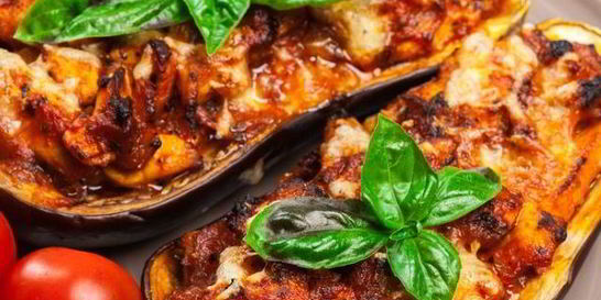 Баклажановые лодочки с фаршем