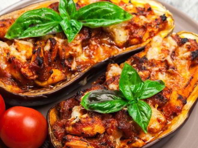 Рецепт баклажановых лодочек с фаршем