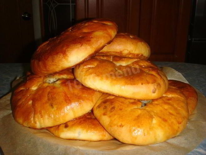 Рецепт беляшей с мясом в духовке на дрожжах