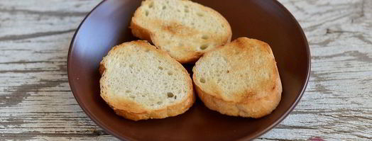 брускетта с авокадо и помидорами черри. Шаг 4