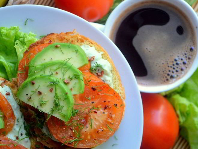 Рецепт брускетты с авокадо