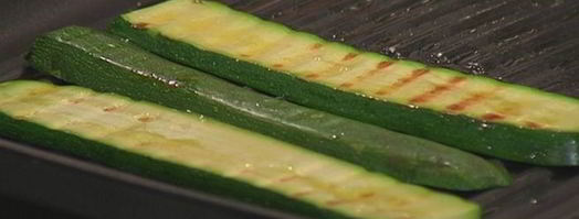 брускетта с чечевицей, фетой и цукини. Шаг 4