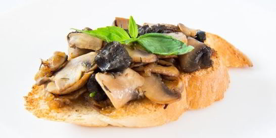 Брускетта с грибами