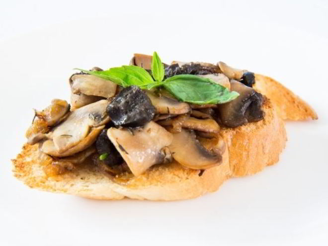 Рецепт брускетты с грибами