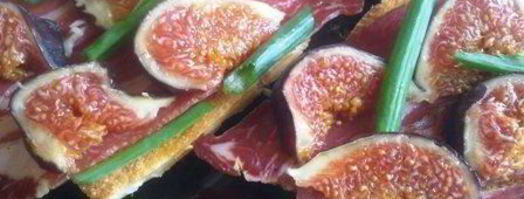 брускетта с инжиром и пармской ветчиной. Шаг 7