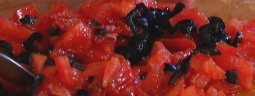брускетта с моцареллой, помидорами и базиликом. Шаг 6