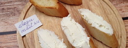 брускетта с огурцом и авокадо. Шаг 3