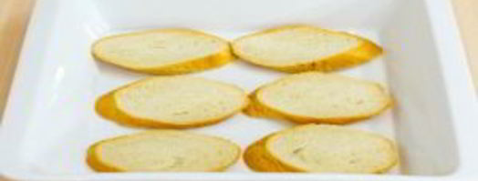 брускетта с семгой и песто. Шаг 3