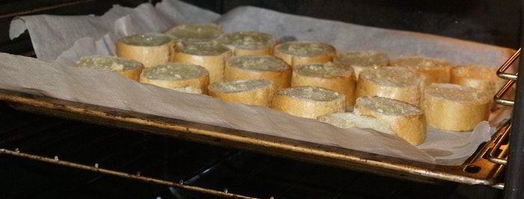 брускетта с томатами и авокадо. Шаг 5