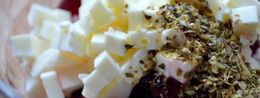 брускетта со свеклой, мягким сыром и грецким орехом. Шаг 4