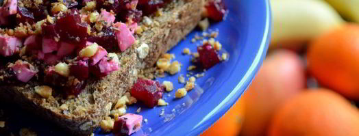 брускетта со свеклой, мягким сыром и грецким орехом. Шаг 6