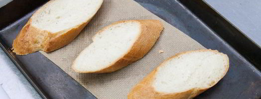 брускетты с клубникой и маскарпоне. Шаг 3