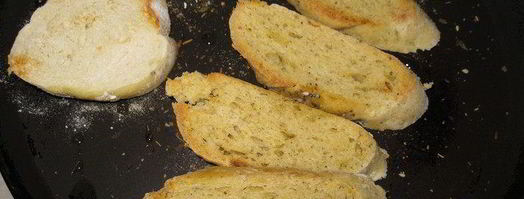 брускетты с печенью кролика и винным соусом на кукурузном хлебе. Шаг 5