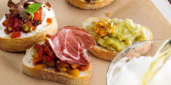 Брускетты с разными начинками