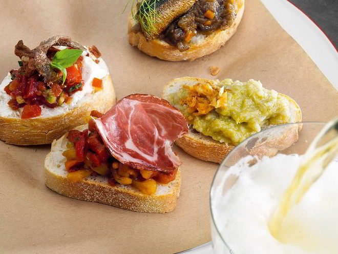 Рецепт брускетт с разными начинками