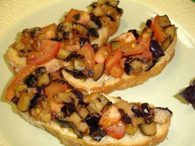 Рецепт хрустящей брускетты с баклажанами