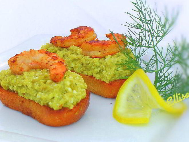 Рецепт зеленой брускетты с креветками