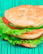 Белковый бургер с овощами