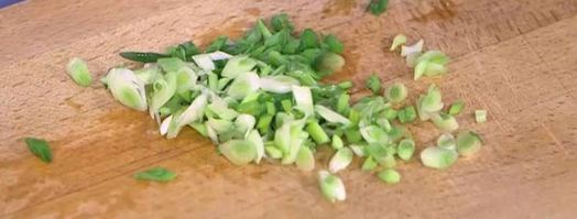 бургеры с креветками и зеленым луком. Шаг 3