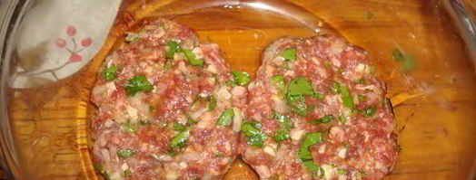 гамбургер из фарша и селедки. Шаг 10