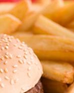 Гамбургер с картофелем фри