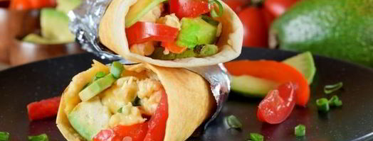 буррито с авокадо и яичницей-скрэмбл. Шаг 16