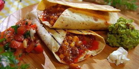 Буррито с говяжьим фаршем