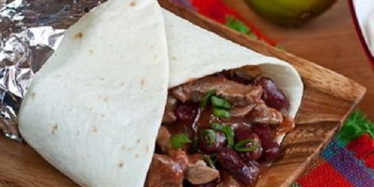 Буррито с красной фасолью и говядиной