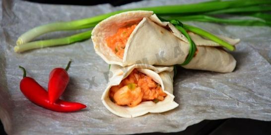 Буррито с курицей и рисом