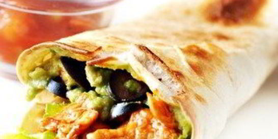 Буррито с курицей на гриле и фасолью