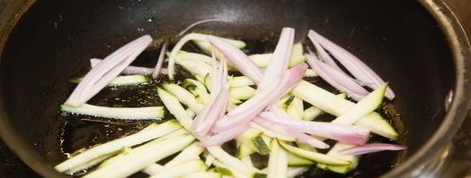 буррито с овощами и пряным филе. Шаг 6