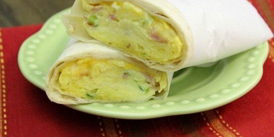 Простой буррито с ветчиной и сыром