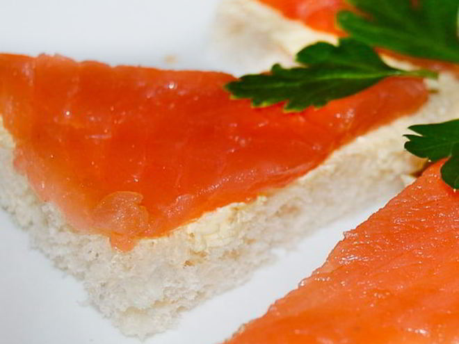 Рецепт бутерброда с красной рыбой классический