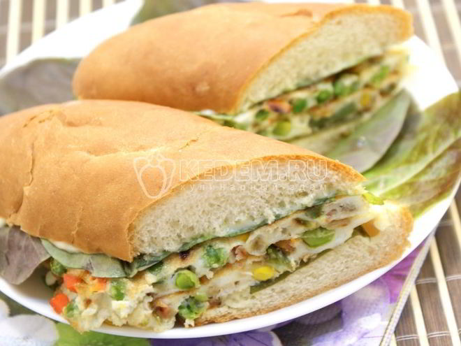 Рецепт бутерброда с овощами и омлетом