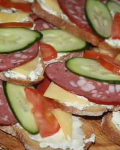 Бутерброды к завтраку Разноцветная мозаика