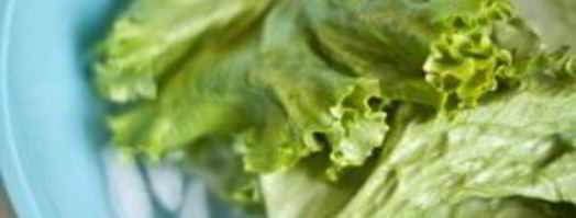 бутерброды с колбасой на праздничный стол. Шаг 6