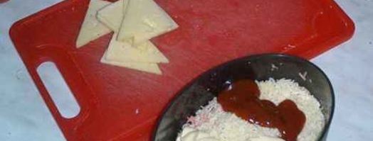 бутерброды с колбасой, сыром и помидорами. Шаг 12