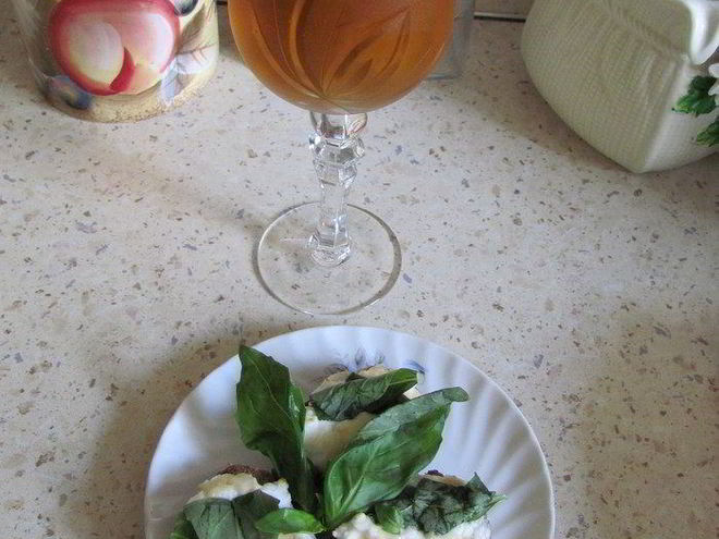 Рецепт бутербродов с козьим сыром