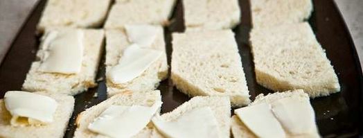 бутерброды с красной рыбой. Шаг 4