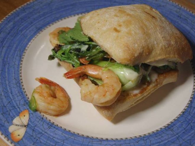 Рецепт бутербродов с креветками-мисо