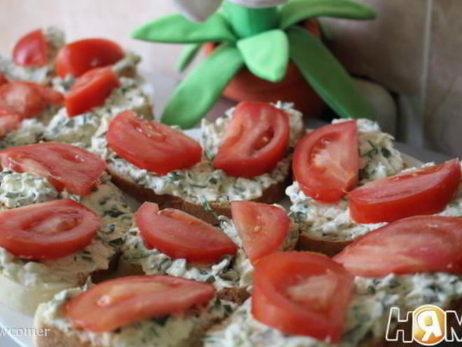 Рецепт бутербродов с зеленью и помидорами