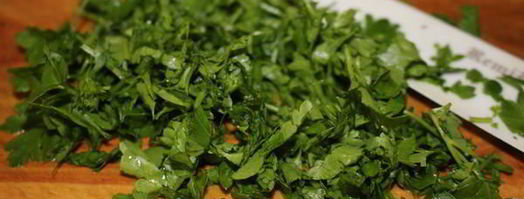 бутерброды с зеленью и помидорами. Шаг 3