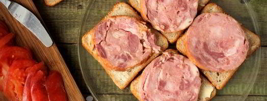 горячие бутерброды с колбасой в микроволновке. Шаг 4