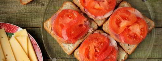 горячие бутерброды с колбасой в микроволновке. Шаг 5