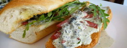 горячий бутерброд с колбасой и сметанным соусом. Шаг 6