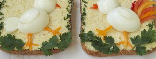 праздничные бутерброды курочка и петушок. Шаг 8