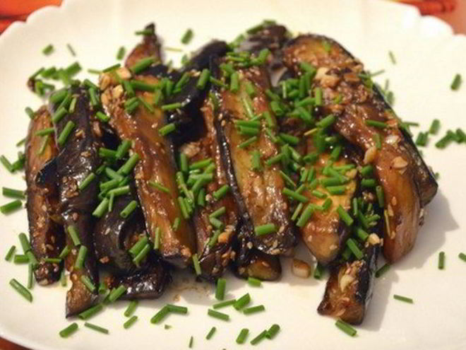 Рецепт быстрой закуски из баклажанов с чесноком