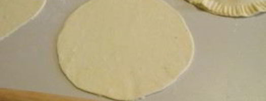 чебуреки из слоеного бездрожжевого теста. Шаг 6